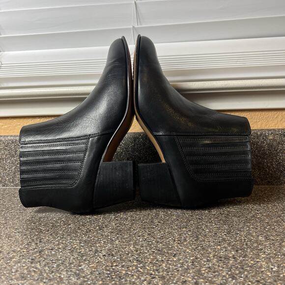 Clarks Classic Ankle Bootie Womens Sz 9M Black Leather Comfort Casual Block Heel - Picture 5 of 11